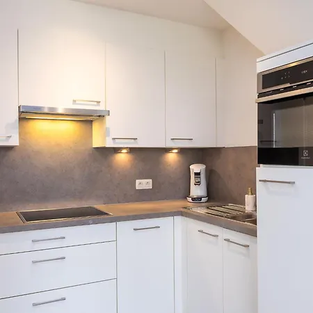 شقة With Cosy Sunny Terrace *