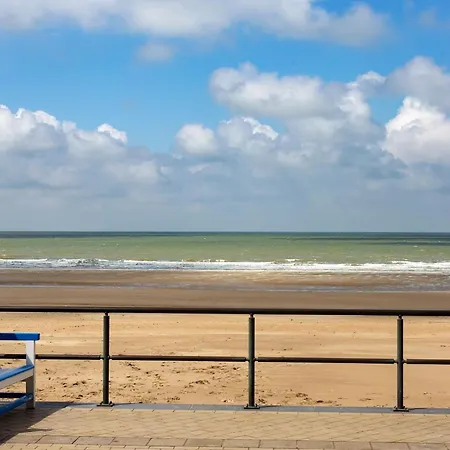 With Cosy Sunny Terrace Apartment